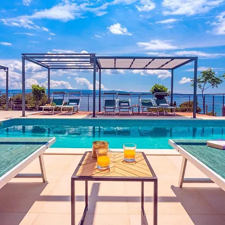 Seaview Lemona Villa