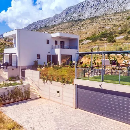 Seaview Lemona Vila *