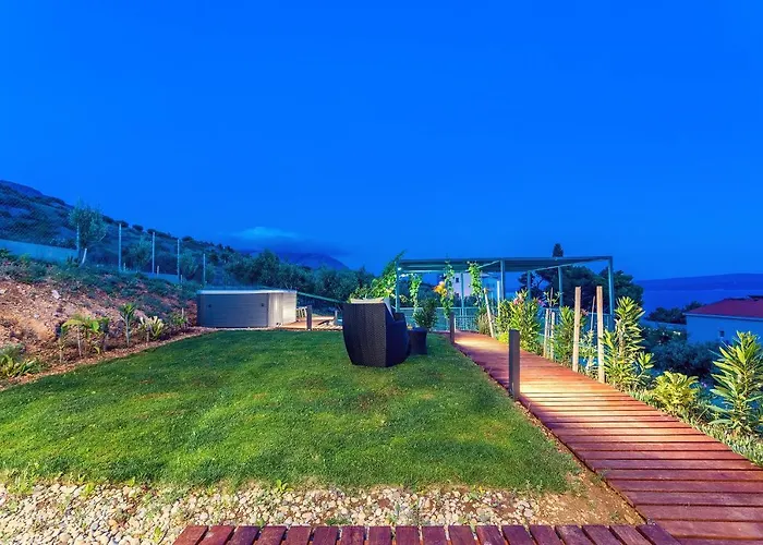 فيلة Seaview Lemona *