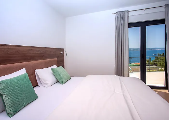 فيلة Seaview Lemona *